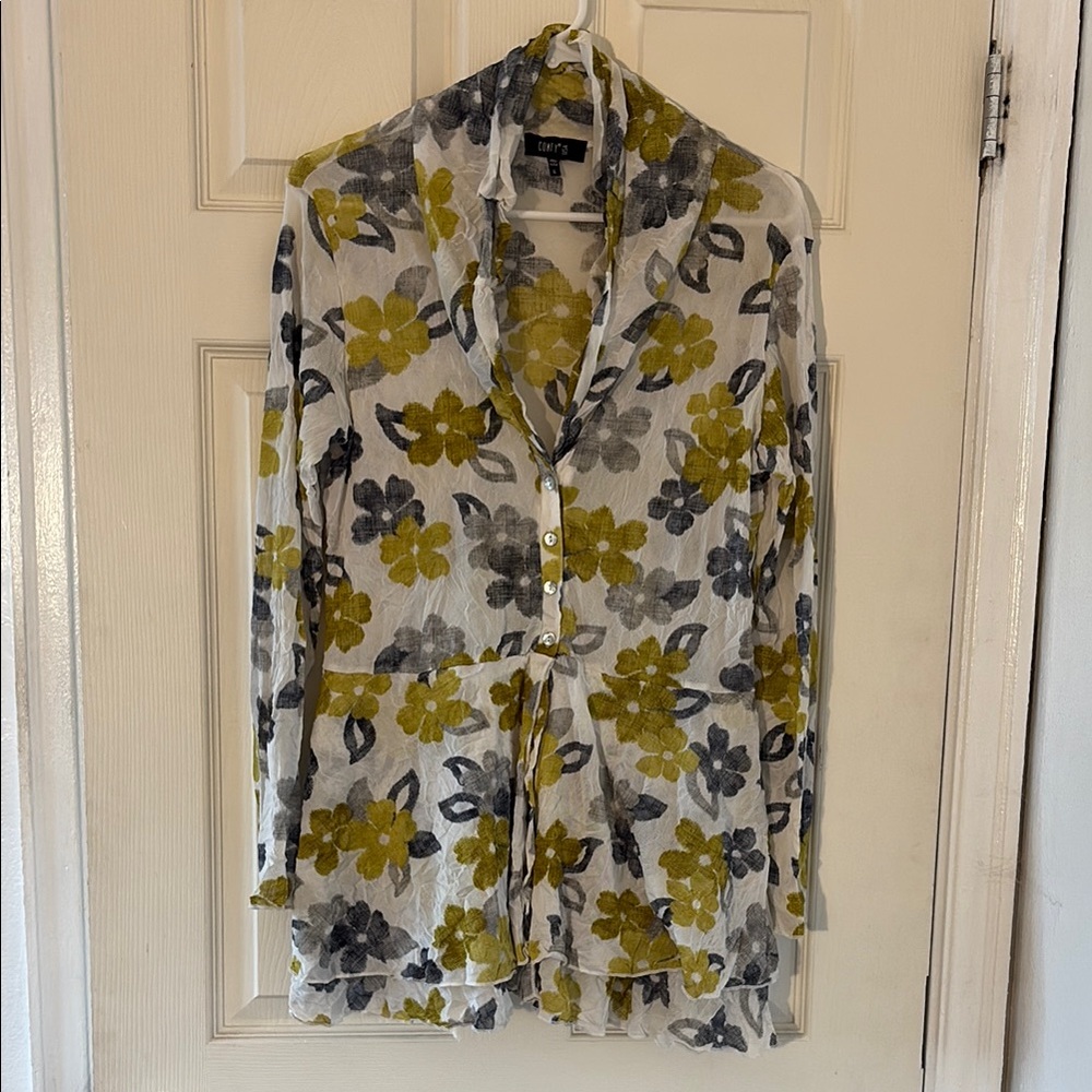 SALE Comfy Floral Button-Up Sheer Women’s Top size M